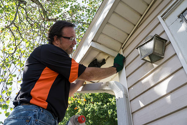 Storm Damage Siding Repair in Port Oconnor, TX